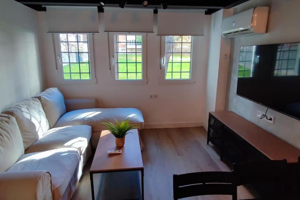 Apartamento Ama Madrid Arturo Soria Duplex Exterior foto